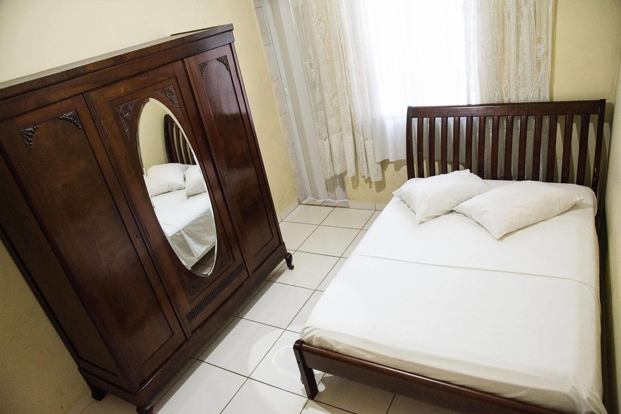 Hotel Pinheirinho クリチバ エクステリア 写真