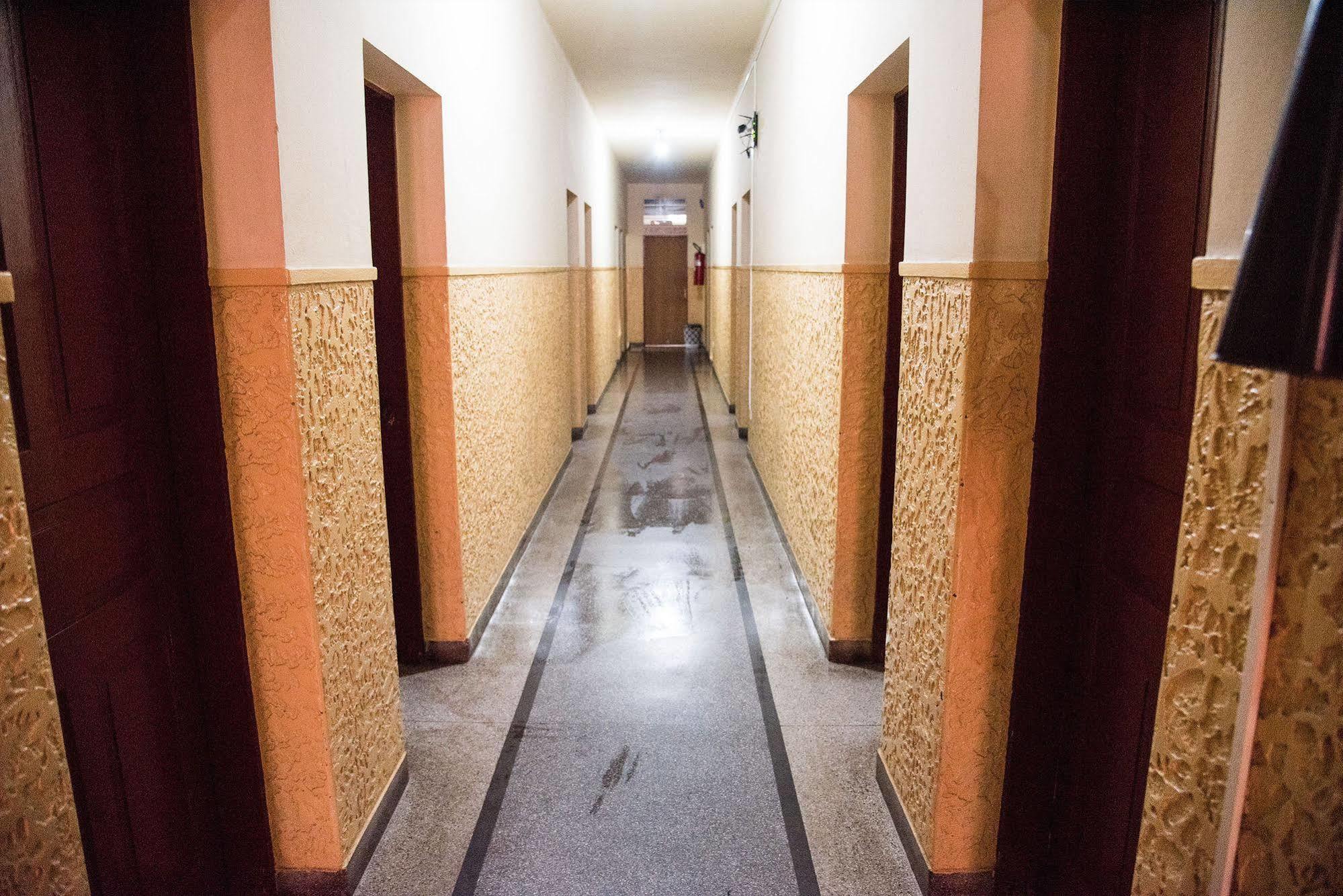 Hotel Pinheirinho クリチバ エクステリア 写真