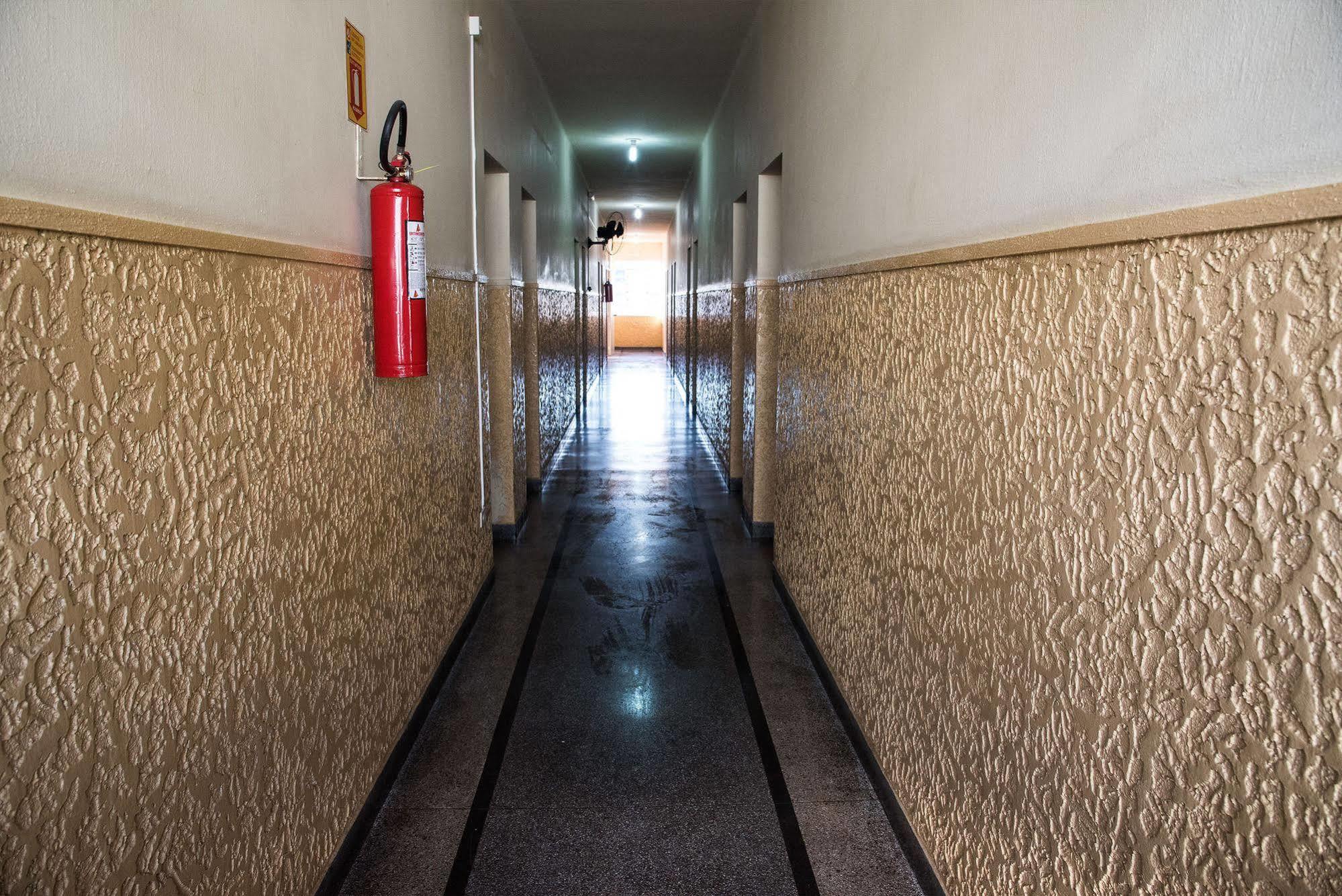 Hotel Pinheirinho クリチバ エクステリア 写真